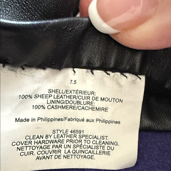 Black Leather Gloves with Logo Accent - Picture 8 of 10